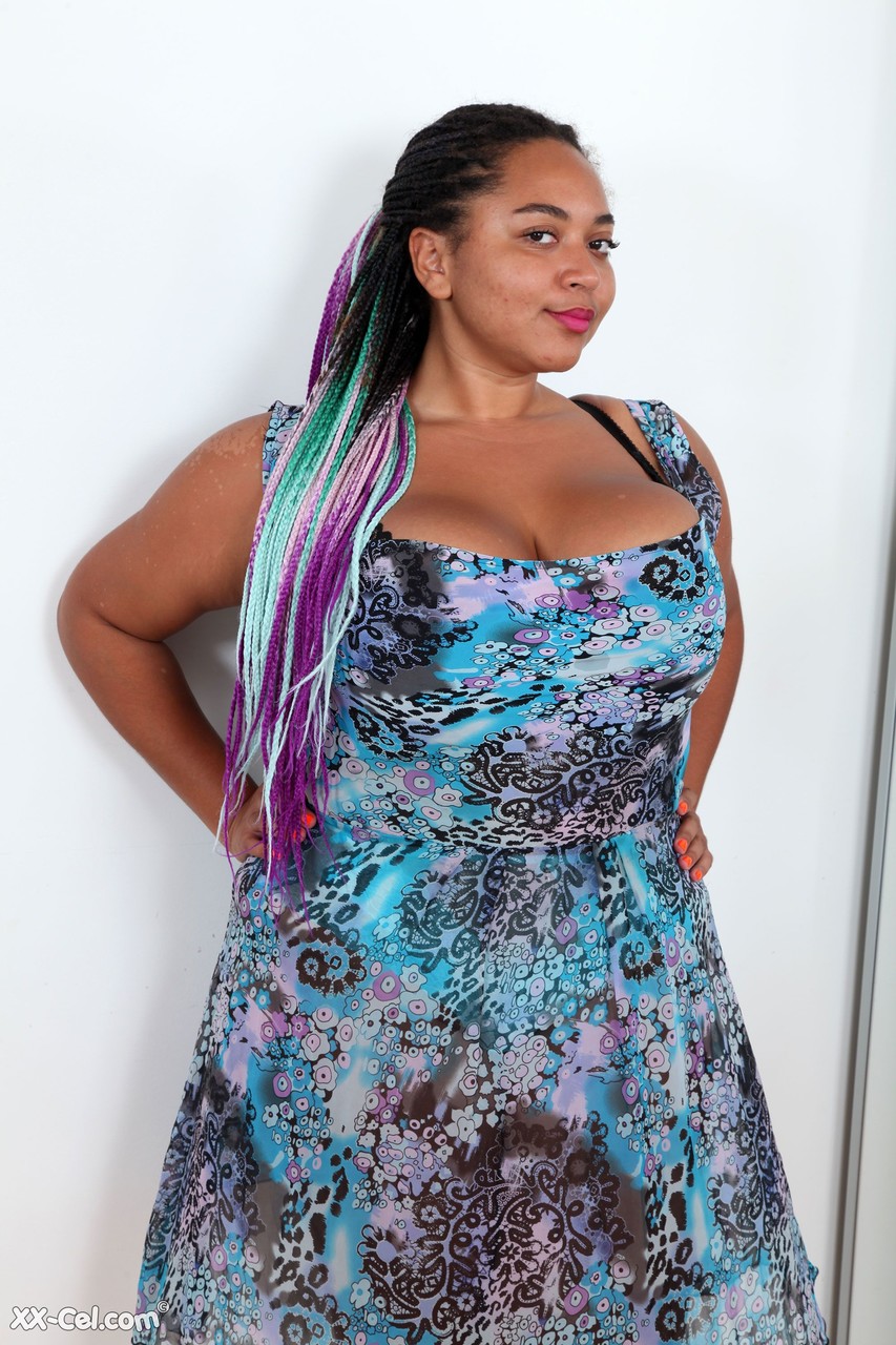 Ebony fatty Roza flaunts her monster boobs  